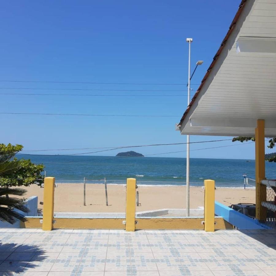Mansao Ouro Verde Vlc Frente Para O Mar Com Piscina Piçarras 外观 照片