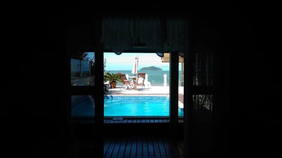 Mansao Ouro Verde Vlc Frente Para O Mar Com Piscina Piçarras 外观 照片